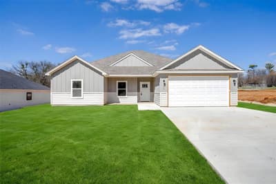 130 Abbott Avenue, Covington TX 76636