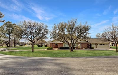 742 Kiowa Drive W, Gainesville TX 76240 - Photo 4