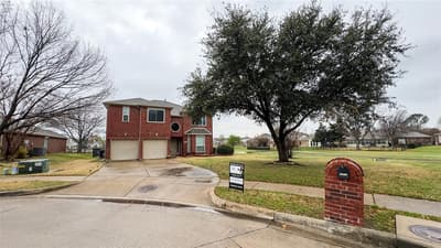 2700 Crater Lake Lane, Denton TX 76210 - Photo 2