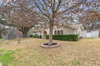 120 Wooded Crest Drive, Woodway TX 76712 - Photo 3