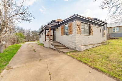 582 W College Street, Stephenville TX 76401