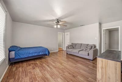 582 W College Street, Stephenville TX 76401 - Photo 4