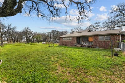 1051 Lynch Bend Road, Springtown TX 76082