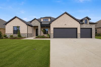 709 Allison Drive, Van Alstyne TX 75495 - Photo 4
