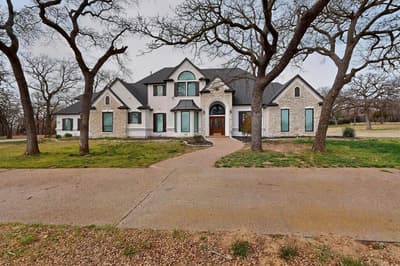 531 E Hickory Ridge Circle, Argyle TX 76226