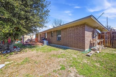 821 Jennifer Court, Sanger TX 76266 - Photo 4