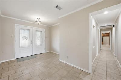 6208 Windsong Drive, Arlington TX 76001 - Photo 5