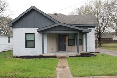 104 S Hubbard Street, Alvord TX 76225