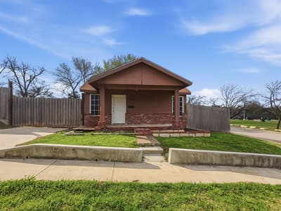3000 Avenue M, Fort Worth TX 76105 - Photo 3