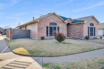 201 Bluebonnet Lane, Waxahachie TX 75165 - Photo 2