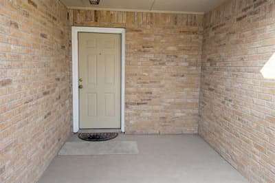 3819 Kiest Valley Court, Dallas TX 75233 - Photo 3