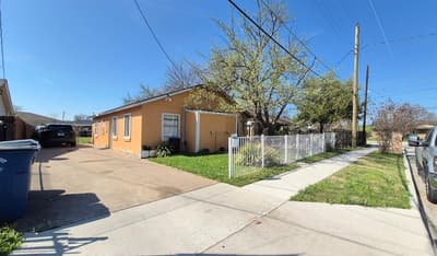 4131 Babcock Drive, Dallas TX 75212 - Photo 2