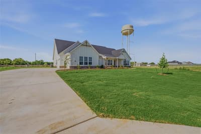 12213 Crystal Drive, Krum TX 76249 - Photo 2