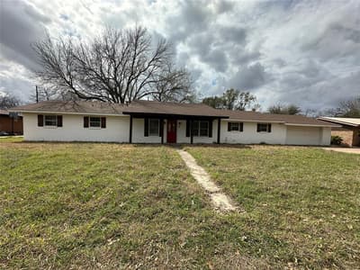 108 Beard Drive, Itasca TX 76055