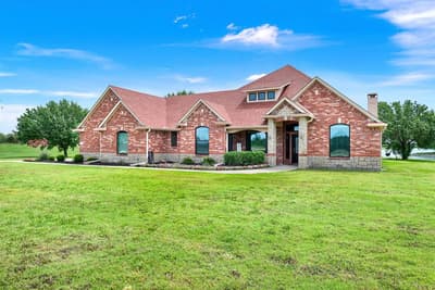 101 Island Way, Princeton TX 75407 - Photo 2