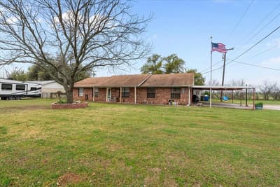 600 S Colorado Street, Whitney TX 76692 - Photo 2