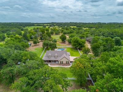 1615 Sanger Drive, Springtown TX 76082