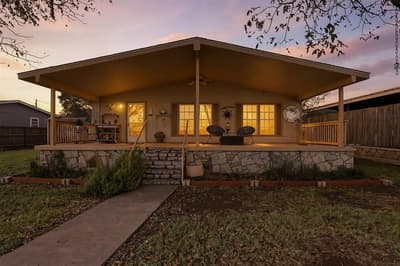 4016 Linda Court, Granbury TX 76048 - Photo 2