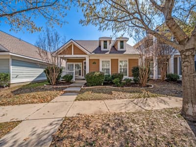 1128 Hayden Lane, Savannah TX 76227
