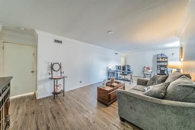 558 E Avenue J # B, Grand Prairie TX 75050 - Photo 2