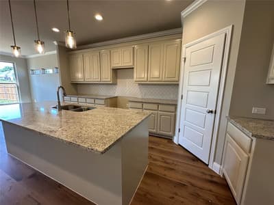 2009 Belle Lagos Ln, Cleburne TX 76033 - Photo 3