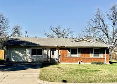4704 Carlyle Drive, Fort Worth TX 76132