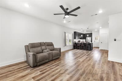 101 Ross Street W, Sulphur Springs TX 75482 - Photo 3
