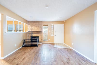 604 Windgate Court, Arlington TX 76012 - Photo 4