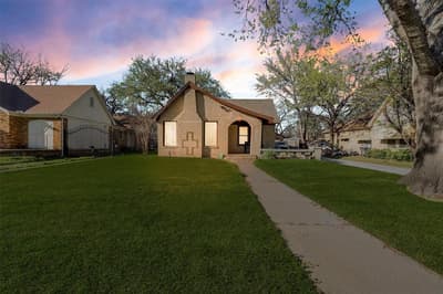 2329 Yucca Avenue, Fort Worth TX 76111