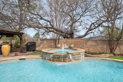 2703 Katherine Court, Dalworthington Gardens TX 76016 - Photo 2
