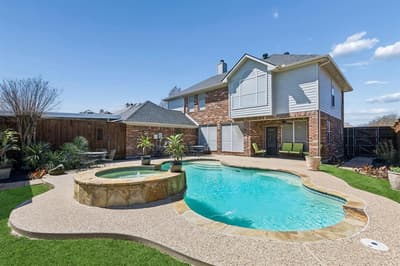 2710 Winterberry Drive, Rowlett TX 75089