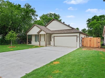 7712 Colton Drive, White Settlement TX 76108