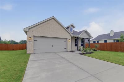 1237 Frio Drive, Springtown TX 76082 - Photo 2