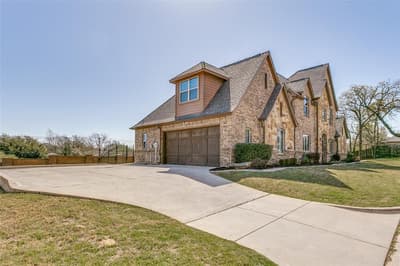 6800 Woodland Hills Drive, North Richland Hills TX 76182 - Photo 3