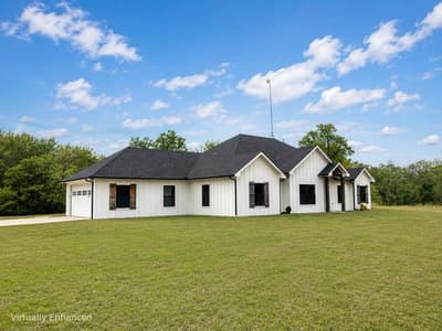 511 Interstate Highway 30 E, Sulphur Springs TX 75482 - Photo 2