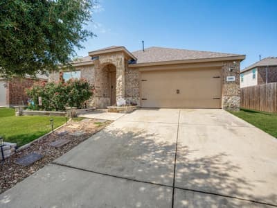 1703 Sorghum Drive, Princeton TX 75407