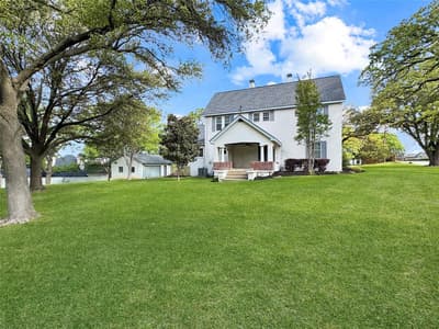 1205 Forest Ridge Drive, Bedford TX 76022