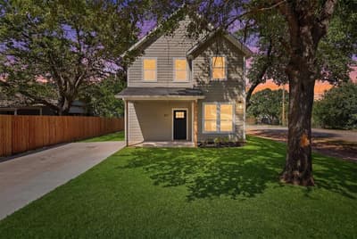 821 Harness Trail, Granbury TX 76049