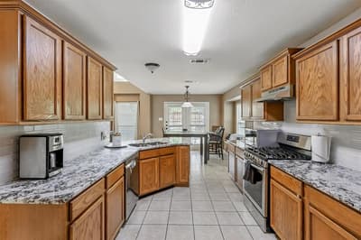 2109 Hemingway Drive, Denton TX 76210 - Photo 5