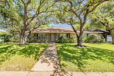 1718 Timbers Drive, Irving TX 75061