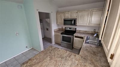1221 Nicole Way, Fort Worth TX 76028 - Photo 5