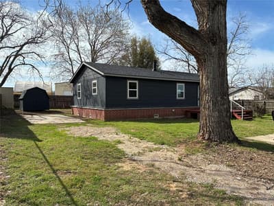 5066 E HIGHWAY 199, Springtown TX 76082 - Photo 2