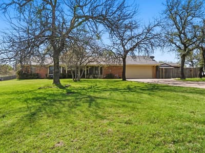 408 Canyon Trail Road, Weatherford TX 76087