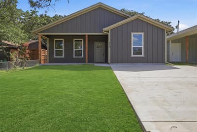 810 Branding Iron Trail, Granbury TX 76049 - Photo 2