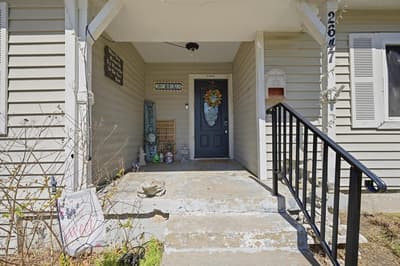 2647 Hearthstone Drive, Farmers Branch TX 75234 - Photo 2