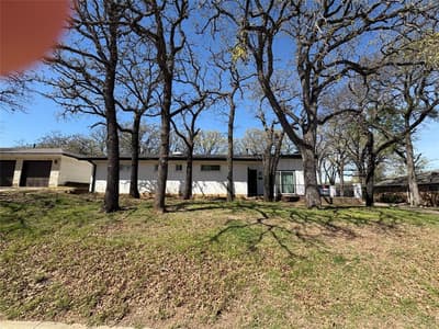 1121 Wade Drive, Bedford TX 76022 - Photo 3