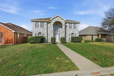 6917 Club Creek Drive, Fort Worth TX 76137 - Photo 3
