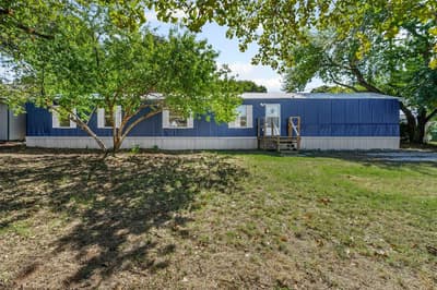6525 Blue Water Court, Granbury TX 76049 - Photo 2