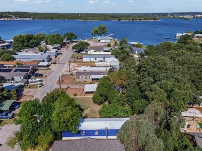 6525 Blue Water Court, Granbury TX 76049
