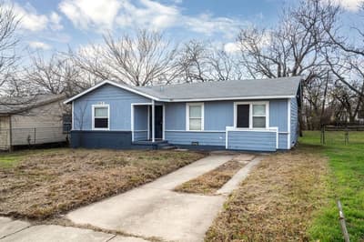 3912 Killian Street, Fort Worth TX 76119 - Photo 2
